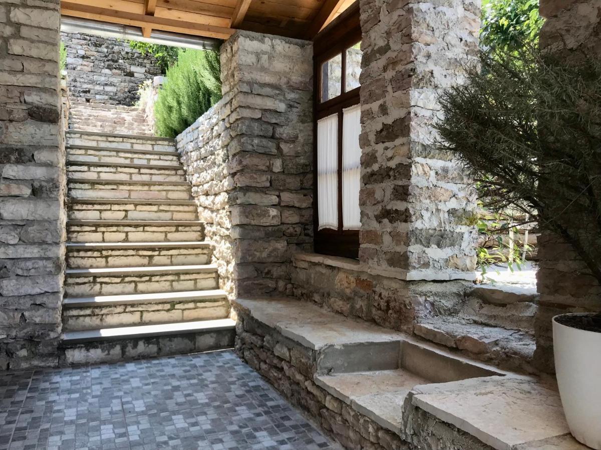 Vila Eri Gjirokaster Bagian luar foto
