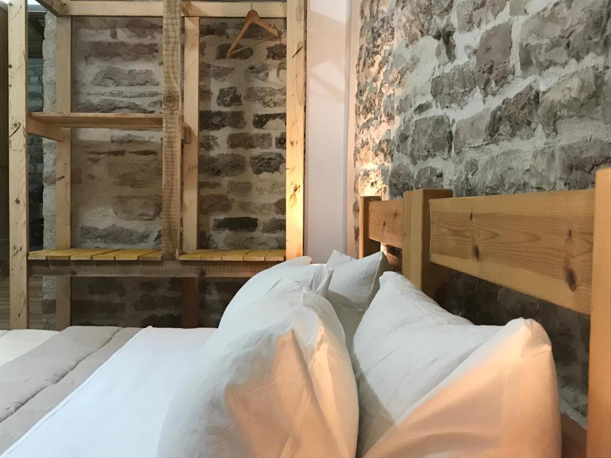 Vila Eri Gjirokaster Bagian luar foto