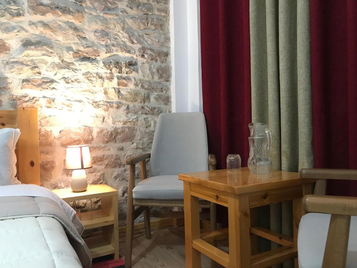 Vila Eri Gjirokaster Bagian luar foto
