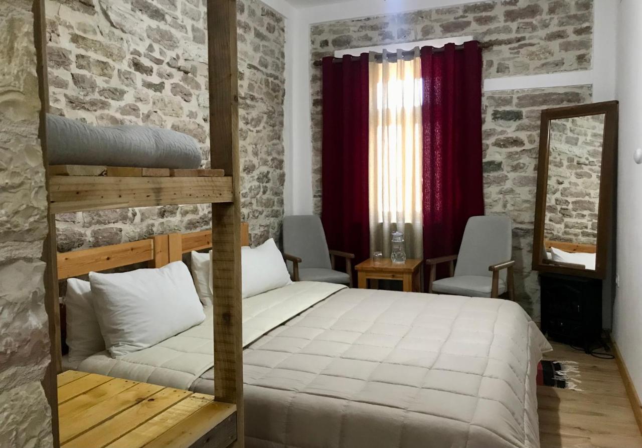 Vila Eri Gjirokaster Bagian luar foto
