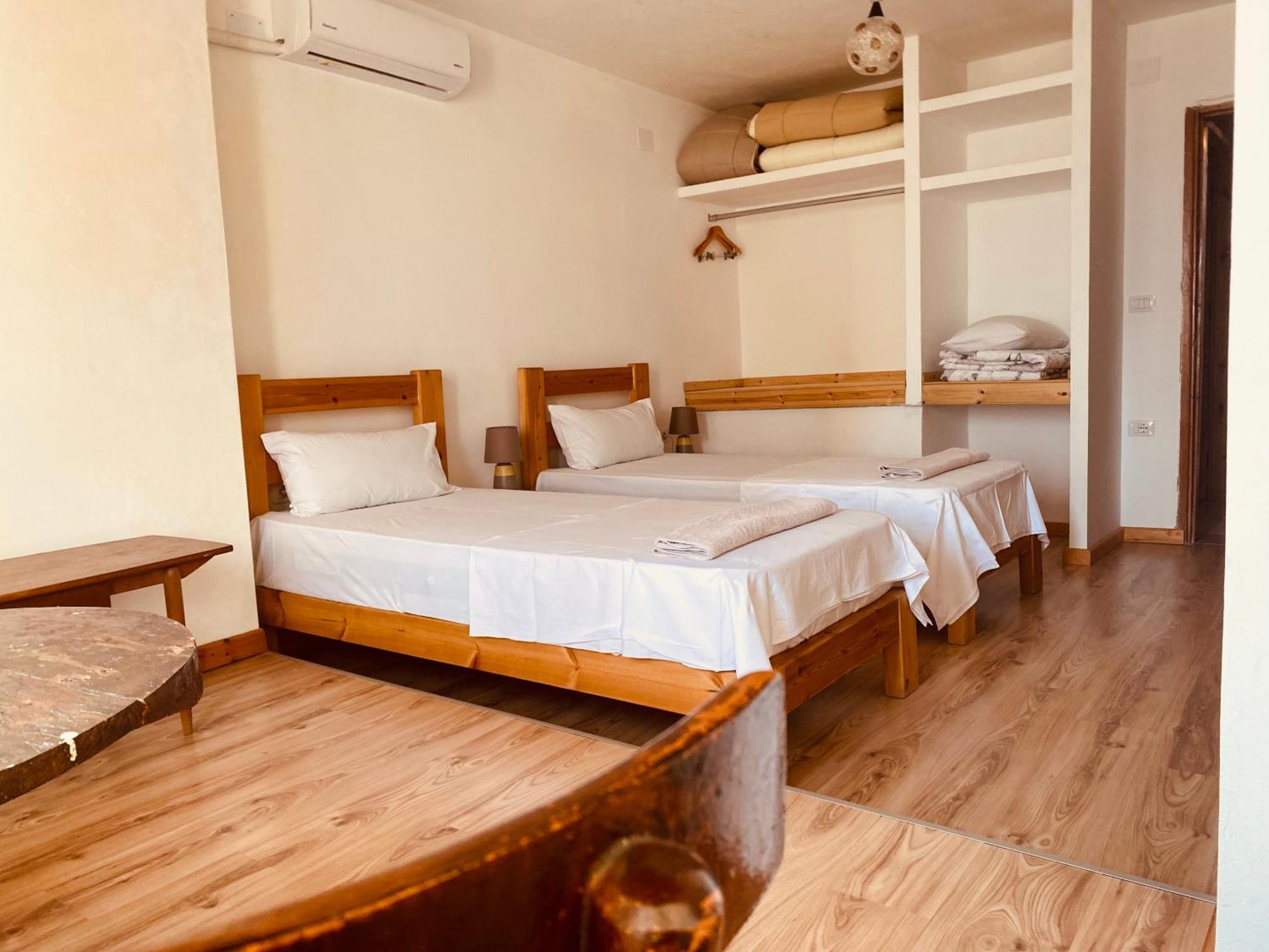 Vila Eri Gjirokaster Bagian luar foto