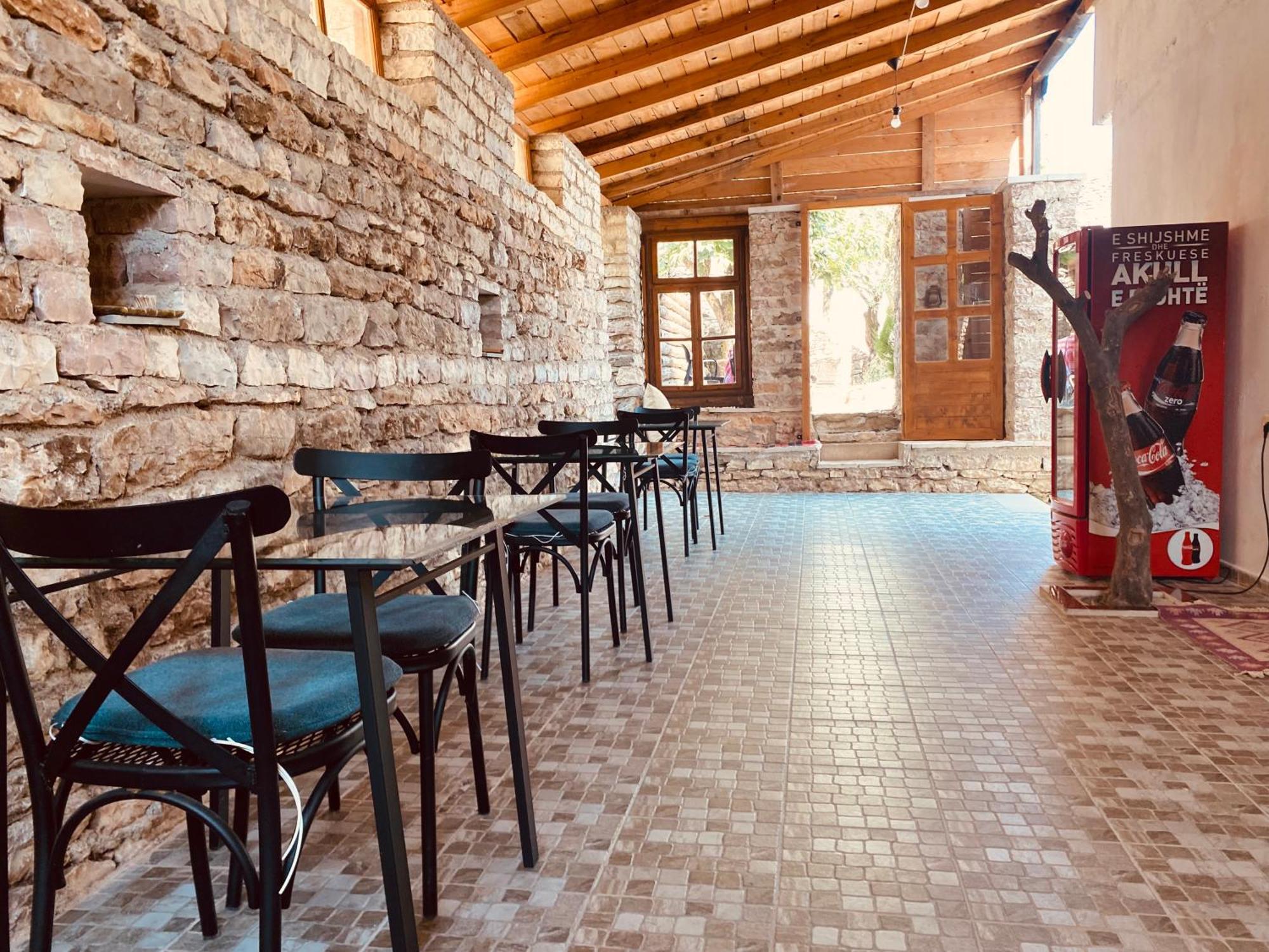 Vila Eri Gjirokaster Bagian luar foto