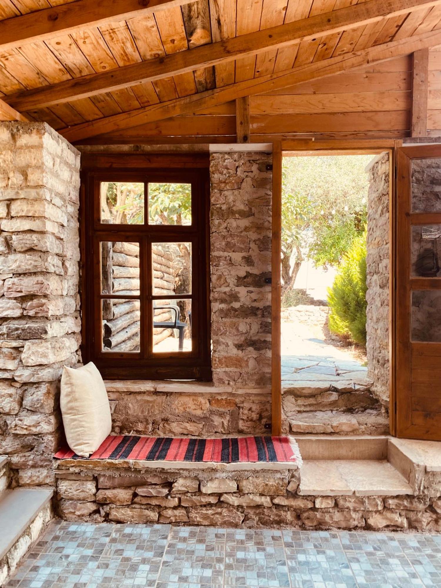 Vila Eri Gjirokaster Bagian luar foto
