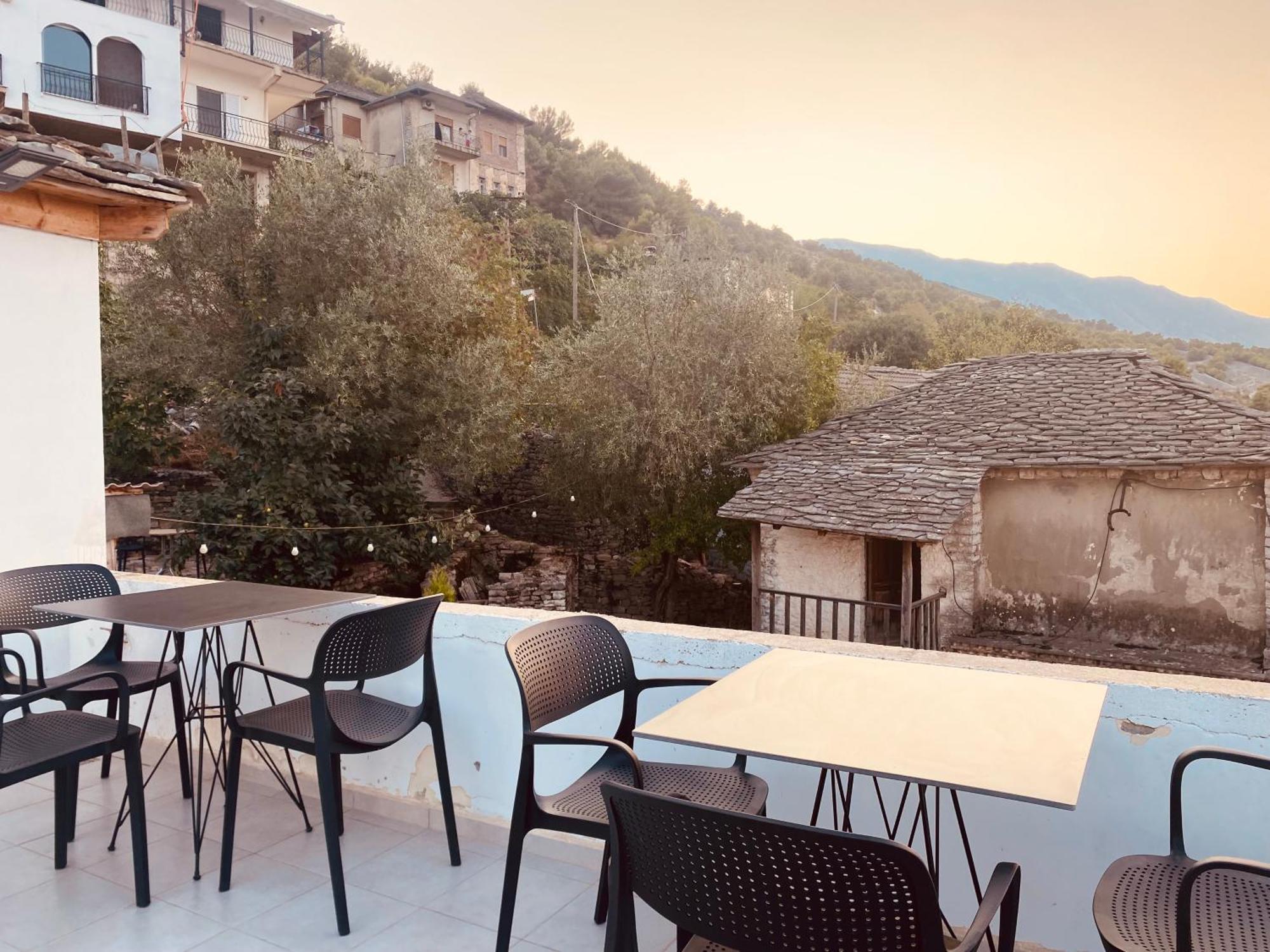 Vila Eri Gjirokaster Bagian luar foto